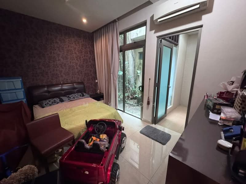 Semi-Detached House for Sale in Taman Sutera Utama (Skudai) - Max Loh - Bedroom - PropertyGuru.com.my