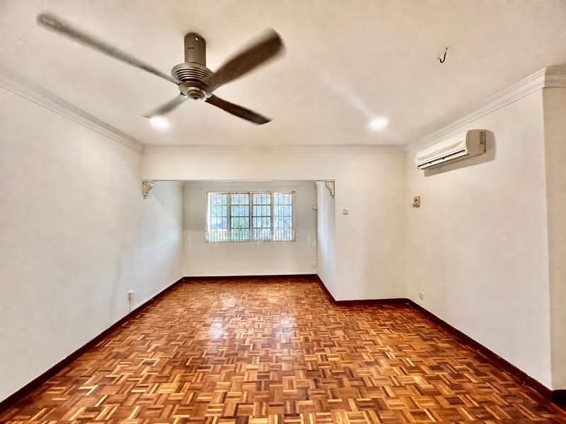 2-storey Terraced House for Rent in Taman Tun Dr Ismail (Kuala Lumpur) - Yin Peng . - Living Room - PropertyGuru.com.my