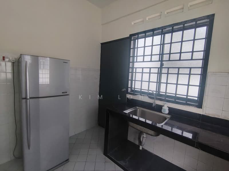 Semi-Detached House for Rent in Johor Bahru (Johor) - Kim Loh - Kitchen - PropertyGuru.com.my