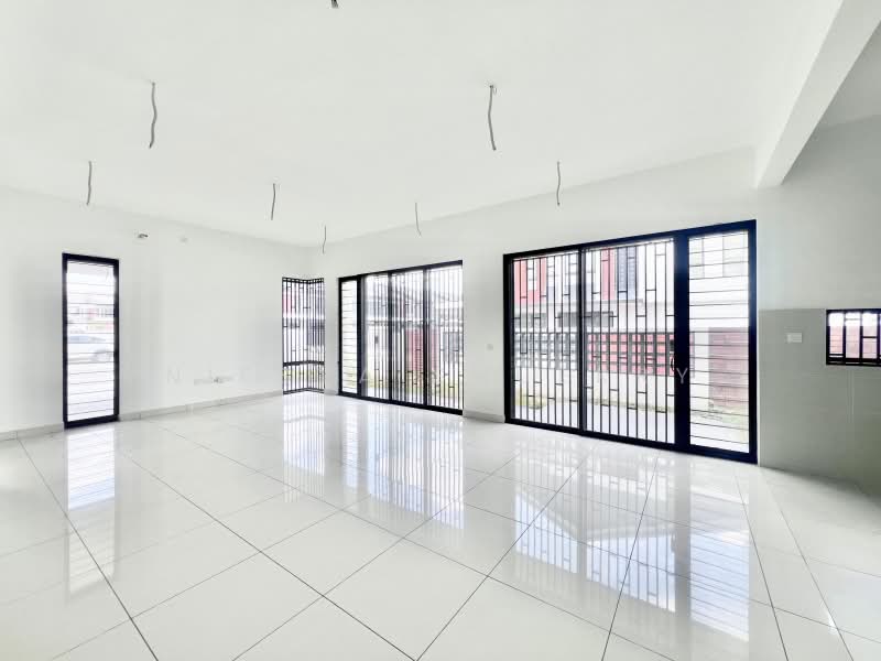 2-storey Terraced House for Sale in Elmina (Shah Alam) - Niesya Shuekry - Living Room - PropertyGuru.com.my