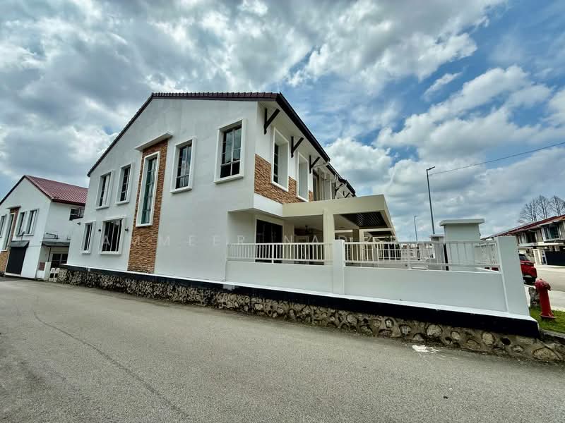 2-storey Terraced House for Sale in Subang Jaya (Selangor) - Ammeer Nadzrai - Exterior - PropertyGuru.com.my