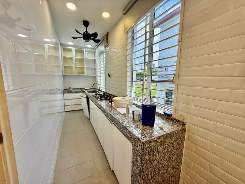 2-storey Terraced House for Sale in Subang Jaya (Selangor) - Ammeer Nadzrai - Kitchen - PropertyGuru.com.my