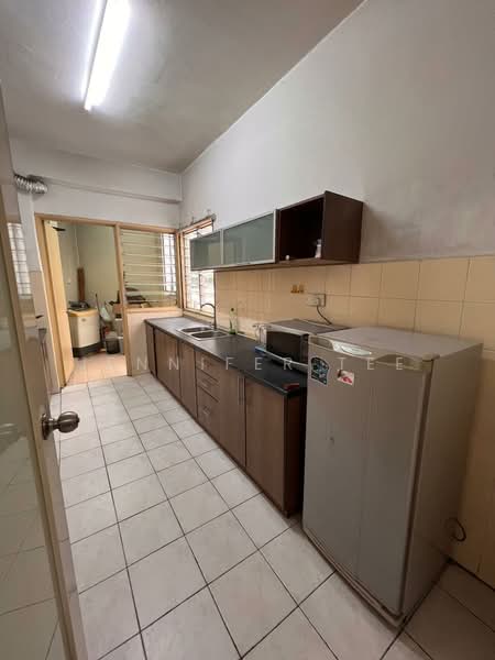 Condominium for Sale at Menara Menjalara - Jennifer Tee - Kitchen - PropertyGuru.com.my