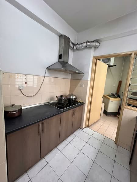 Condominium for Sale at Menara Menjalara - Jennifer Tee - Kitchen - PropertyGuru.com.my