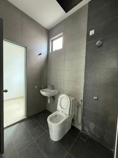 2-storey Terraced House for Sale in Pasir Gudang (Johor) - Kim Loh - Bathroom - PropertyGuru.com.my