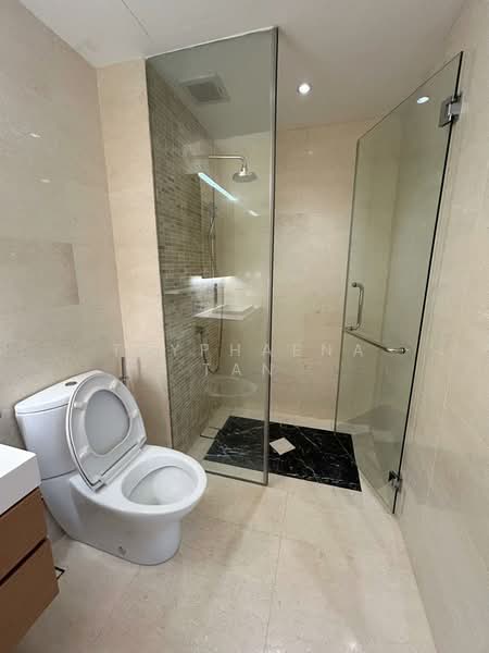 Condominium for Rent at Pinetree Marina & Resort - Tryphaena Tan - Bathroom - PropertyGuru.com.my