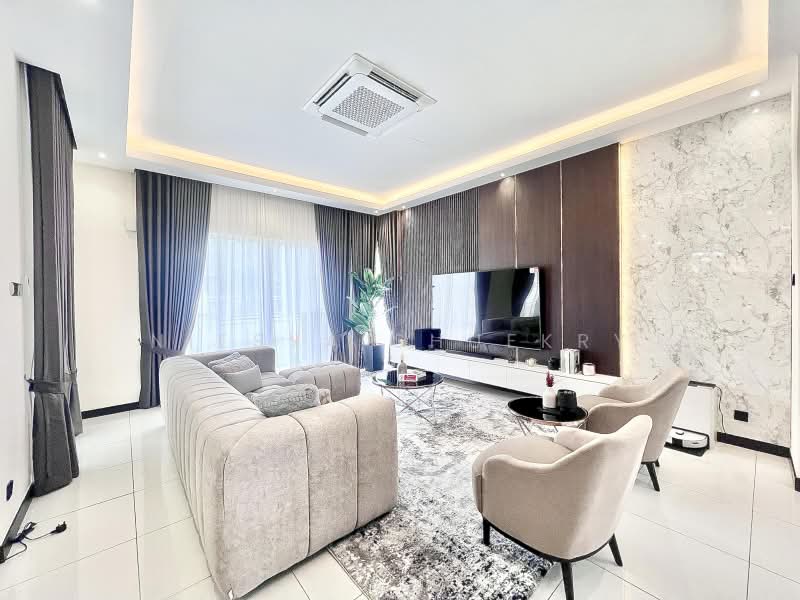Rumah Berkembar untuk Dijual di D'Kayangan (Shah Alam) - Niesya Shuekry - Living Room - PropertyGuru.com.my