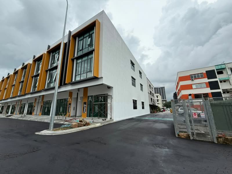 Shop / Office for Sale in Bandar Baru Permas Jaya (Permas Jaya) - Alan Chew - PropertyGuru.com.my