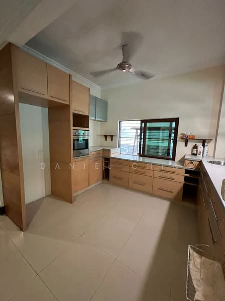Rumah Berkembar untuk Dijual di Ukay Perdana (Ulu Kelang) - Daniel Chin - Kitchen - PropertyGuru.com.my