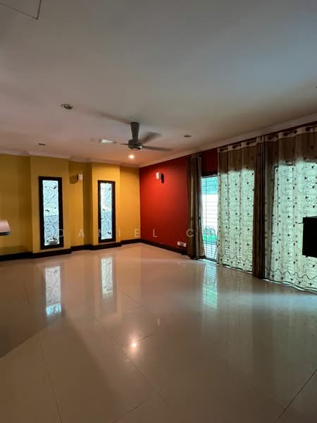 Rumah Berkembar untuk Dijual di Ukay Perdana (Ulu Kelang) - Daniel Chin - Living Room - PropertyGuru.com.my