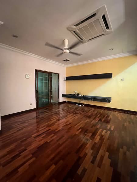 Rumah Berkembar untuk Dijual di Ukay Perdana (Ulu Kelang) - Daniel Chin - Living Room - PropertyGuru.com.my