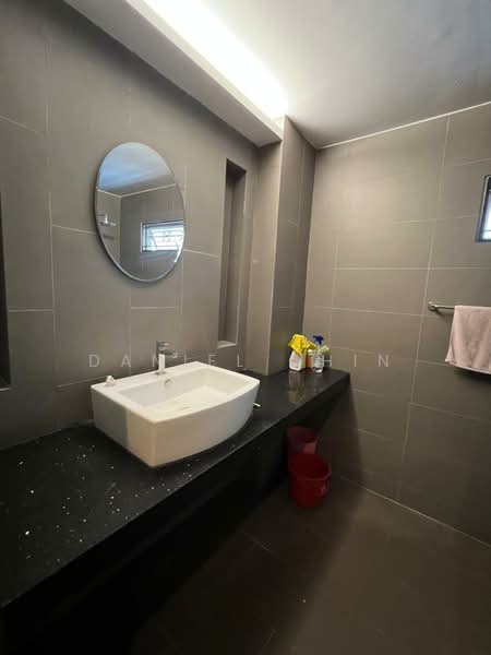 Rumah Berkembar untuk Dijual di Ukay Perdana (Ulu Kelang) - Daniel Chin - Bathroom - PropertyGuru.com.my