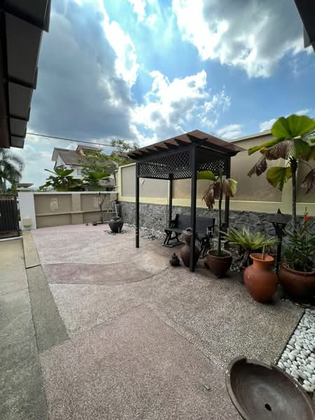 Rumah Berkembar untuk Dijual di Ukay Perdana (Ulu Kelang) - Daniel Chin - Exterior - PropertyGuru.com.my