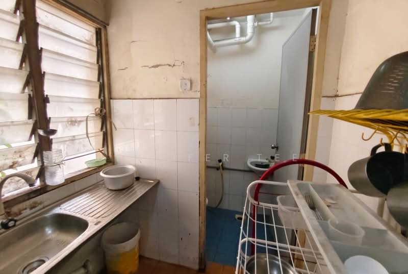 Pangsapuri untuk Dijual di Pangsapuri Seroja - Jennifer Tee - Kitchen - PropertyGuru.com.my