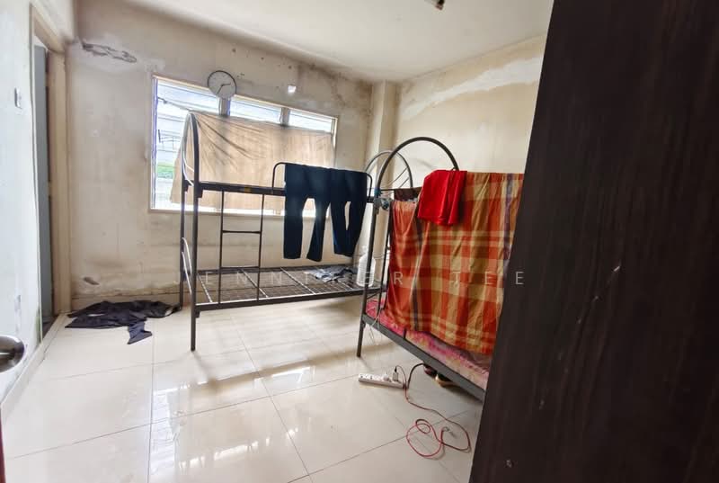 Pangsapuri untuk Dijual di Pangsapuri Seroja - Jennifer Tee - Bedroom - PropertyGuru.com.my