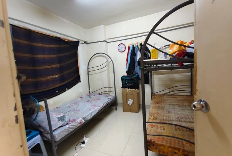 Pangsapuri untuk Dijual di Pangsapuri Seroja - Jennifer Tee - Bedroom - PropertyGuru.com.my