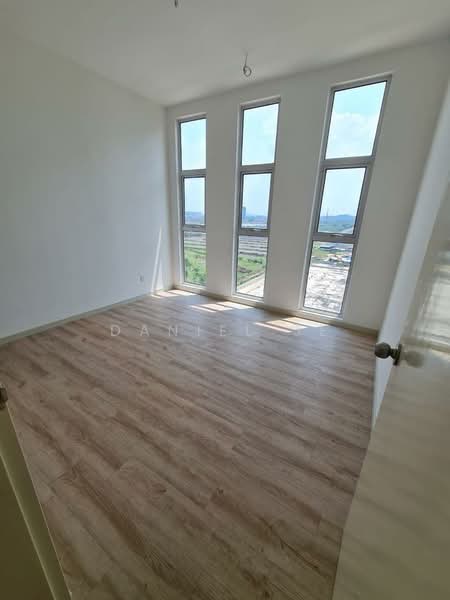 Condominium for Rent at Lakefront Homes - Daniel Je - PropertyGuru.com.my