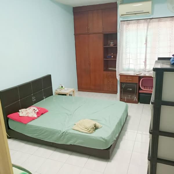 Rumah Teres 1.5 Tingkat untuk Dijual di Ulu Tiram (Johor) - Stella Chia - Bedroom - PropertyGuru.com.my