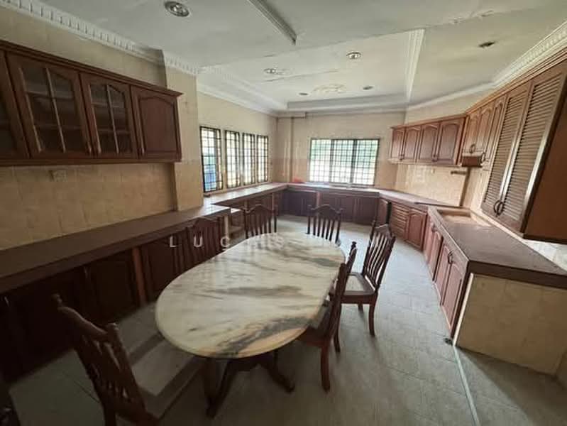 Bungalow for Sale in SS 3, Taman Universiti (Petaling Jaya) - Lucas Lim - Kitchen - PropertyGuru.com.my