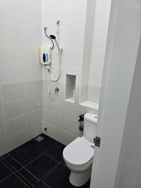 Terraced House for Rent in Kota Masai (Pasir Gudang) - Jim Chee - Bathroom - PropertyGuru.com.my