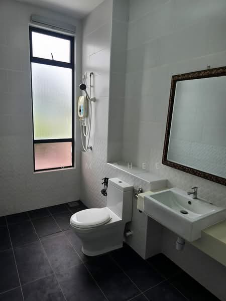Terraced House for Rent in Kota Masai (Pasir Gudang) - Jim Chee - Bathroom - PropertyGuru.com.my