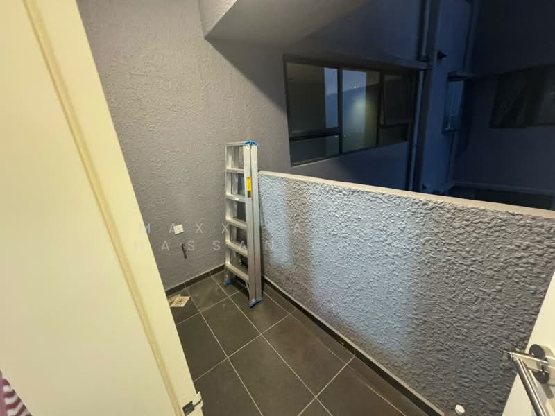 Servis Apartment untuk Disewa di Meta City - Maxx Salleh Hassan Chew - Balcony - PropertyGuru.com.my