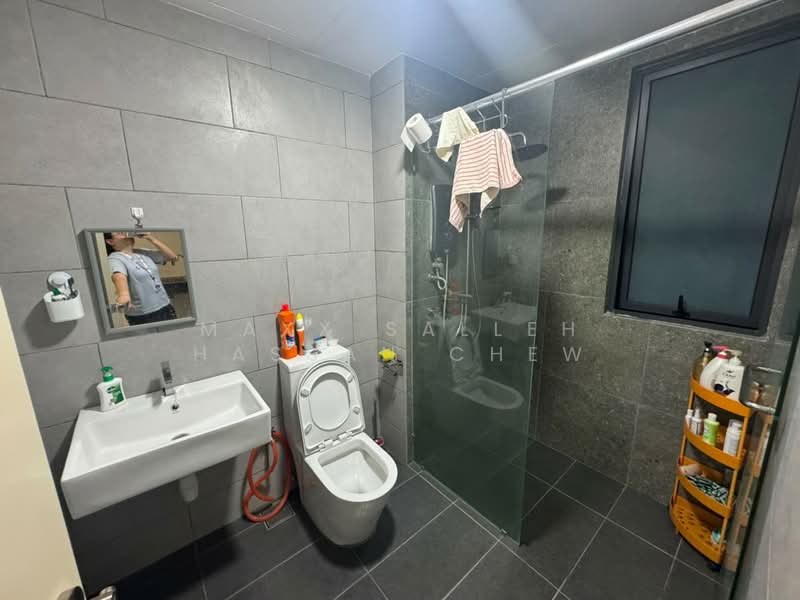 Servis Apartment untuk Disewa di Meta City - Maxx Salleh Hassan Chew - Bathroom - PropertyGuru.com.my