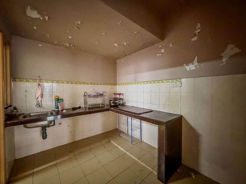 Pangsapuri untuk Dijual di Plaza Indah Apartment - Izzat Zamros - PropertyGuru.com.my