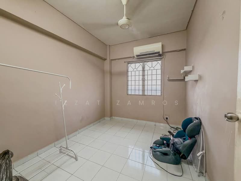 Pangsapuri untuk Dijual di Plaza Indah Apartment - Izzat Zamros - PropertyGuru.com.my