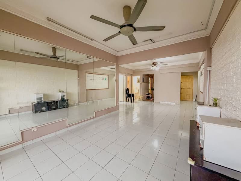 Pangsapuri untuk Dijual di Plaza Indah Apartment - Izzat Zamros - PropertyGuru.com.my