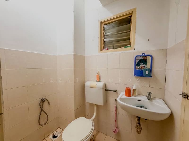 Pangsapuri untuk Dijual di Plaza Indah Apartment - Izzat Zamros - PropertyGuru.com.my