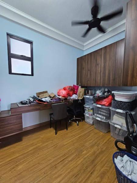 Service Residence for Sale at The Platino Serviced Apartment - Dona - Study - PropertyGuru.com.my