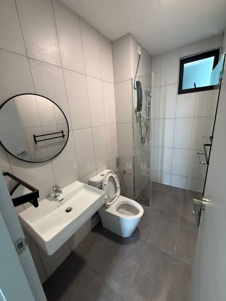Servis Apartment untuk Disewa di Ruby Seapark - Ben Ng - Bathroom - PropertyGuru.com.my