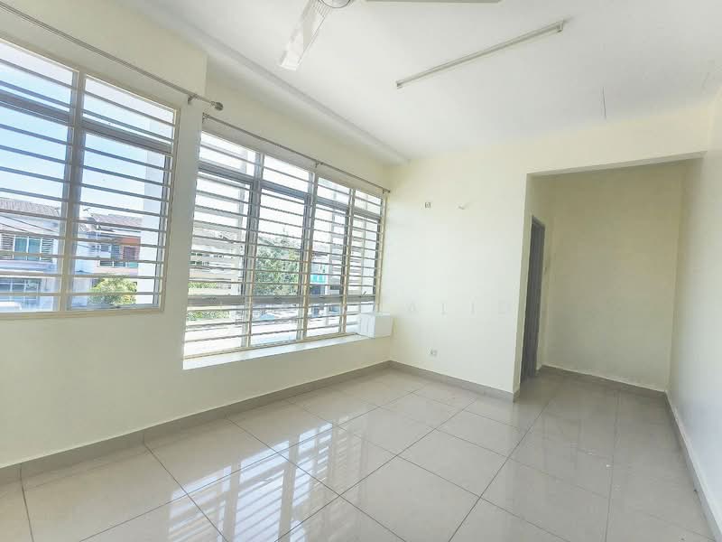 Rumah Teres 2 Tingkat untuk Dijual di Shah Alam (Selangor) - Liza Khalid - PropertyGuru.com.my