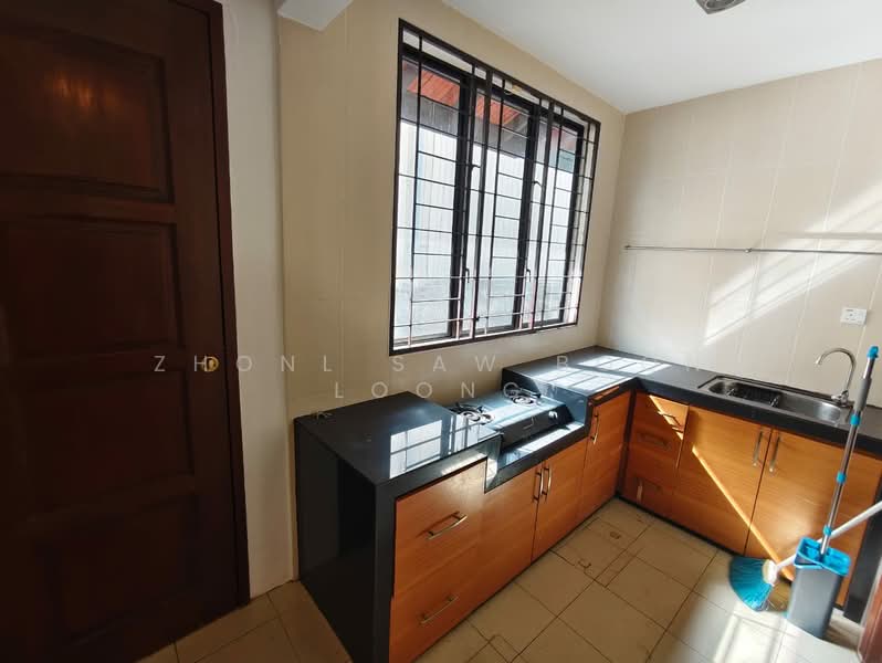 Rumah Teres 3 Tingkat untuk Dijual di Taman Desa Green (Jelutong) - Zhonl Saw Boon Loong - Kitchen - PropertyGuru.com.my