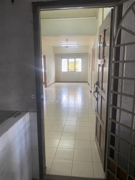 Apartment for Sale at Desa Tun Razak Apartment - Catherine Cheah - Corridor - PropertyGuru.com.my