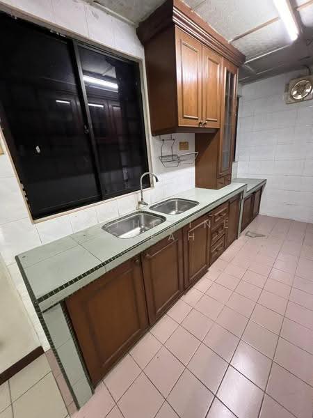 Apartment for Sale at Desa Tun Razak Apartment - Catherine Cheah - Kitchen - PropertyGuru.com.my