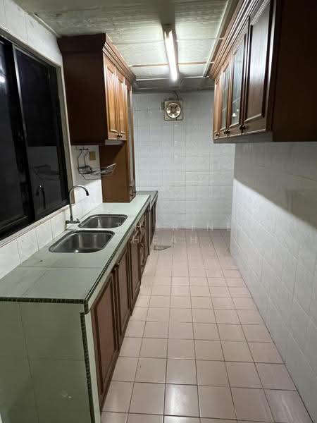 Apartment for Sale at Desa Tun Razak Apartment - Catherine Cheah - Kitchen - PropertyGuru.com.my