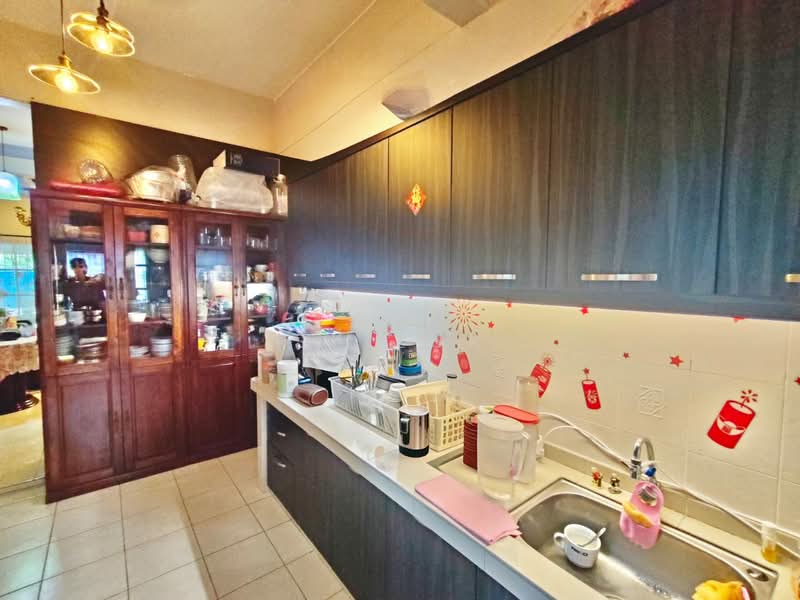 2-storey Terraced House for Sale in Rawang Perdana 2 (Rawang) - SK Luk - Kitchen - PropertyGuru.com.my