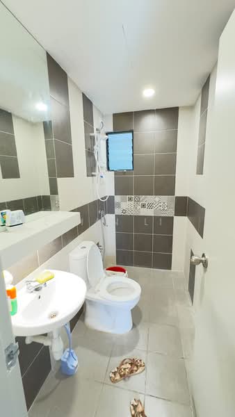 Service Residence for Rent at Residensi Mutiara Emas Kajang - Ethan Lim - Bathroom - PropertyGuru.com.my