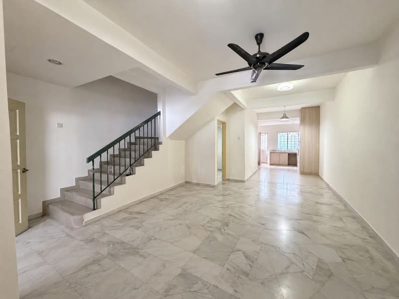 Rumah Teres 2 Tingkat untuk Dijual di Bandar Bukit Puchong (Puchong) - Shareen Kwan - Living Room - PropertyGuru.com.my