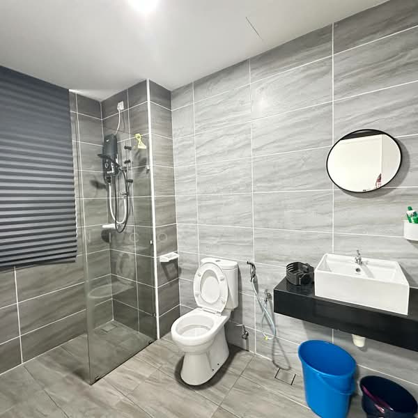 Service Residence for Sale at KSL Residence @ Daya - Nico Chong - Bathroom - PropertyGuru.com.my