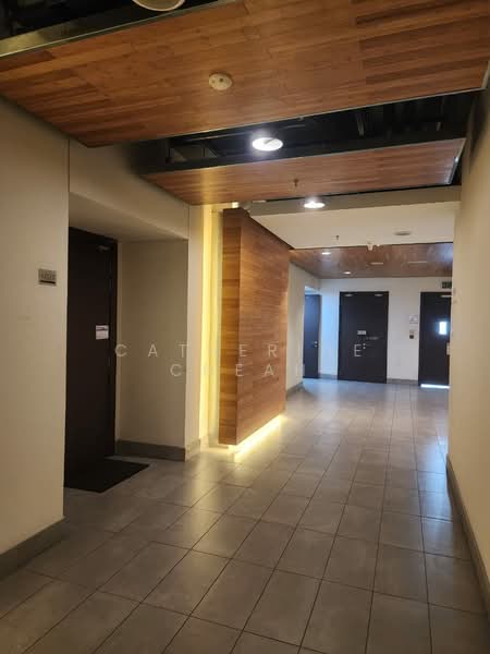 Shop / Office for Sale in Petaling Jaya (Selangor) - Catherine Cheah - Corridor - PropertyGuru.com.my