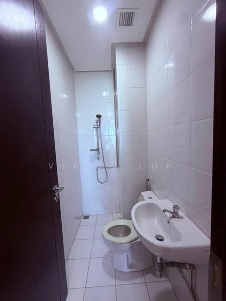 Condominium for Sale at Quayside Seafront Resort Condominiums - Vinnie Loh - Bathroom - PropertyGuru.com.my