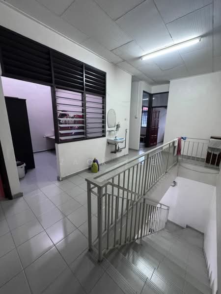 Rumah Teres 2 Tingkat untuk Dijual di Kampung Benggali (Butterworth) - Zack Lee - Corridor - PropertyGuru.com.my