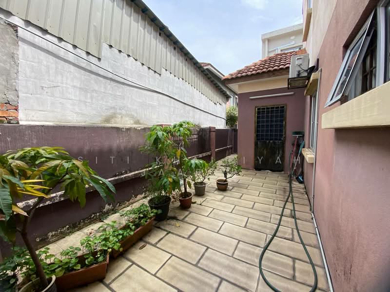 Semi-Detached House for Sale in Taman Aman Perdana (Kapar) - SITI KHAIRIYAH JAAFAR - PropertyGuru.com.my