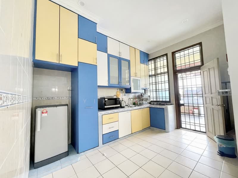 Semi-Detached House for Sale in Taman Pelangi Indah (Ulu Tiram) - Yik Tat - Kitchen - PropertyGuru.com.my