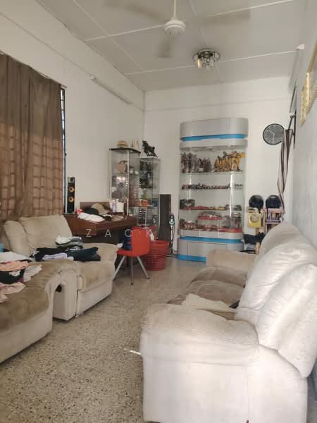 1-storey Terraced House for Sale in Taman Bagan Ajam (Butterworth) - Zack Lee - Living Room - PropertyGuru.com.my