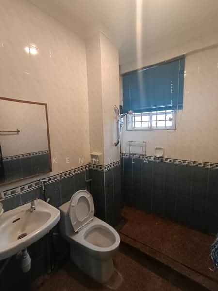 Rumah Teres 2 Tingkat untuk Disewa di Bandar Sungai Long (Selangor) - Kenny Lai - Bathroom - PropertyGuru.com.my