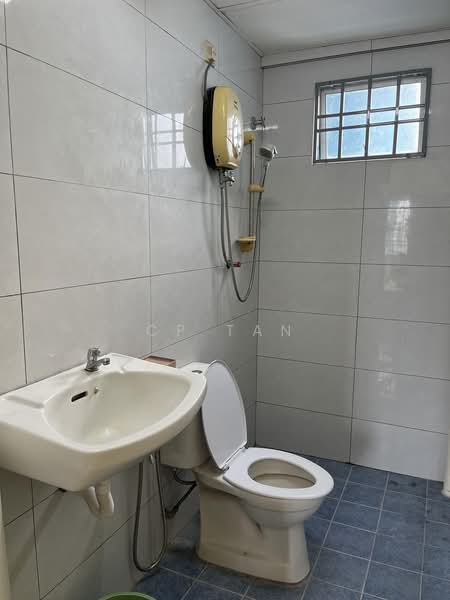 Kondominium untuk Disewa di Angkasa Condominiums - CP Tan - PropertyGuru.com.my